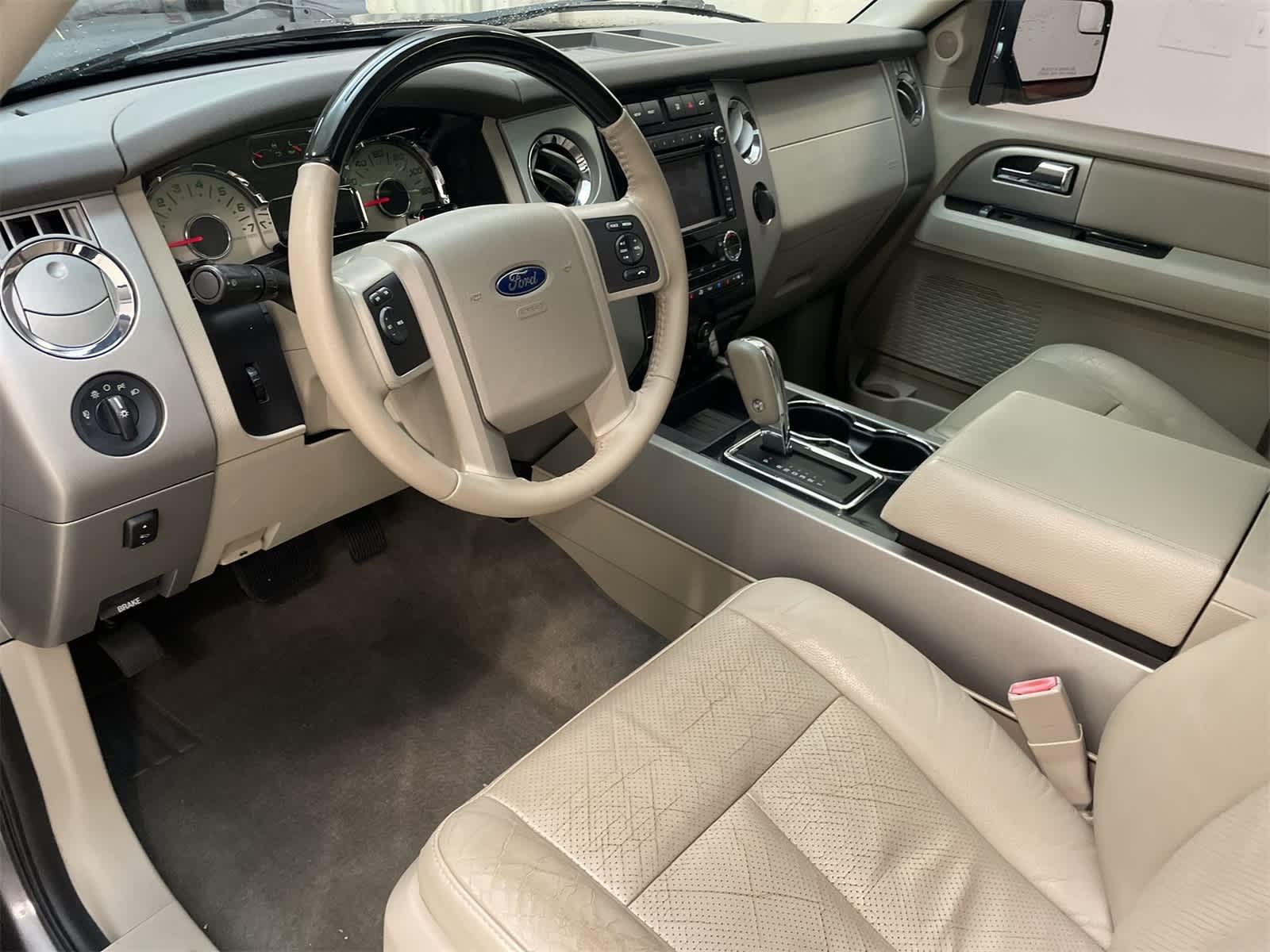 Used 2014 Ford Expedition Limited with VIN 1FMJU2A58EEF16059 for sale in Chamblee, GA