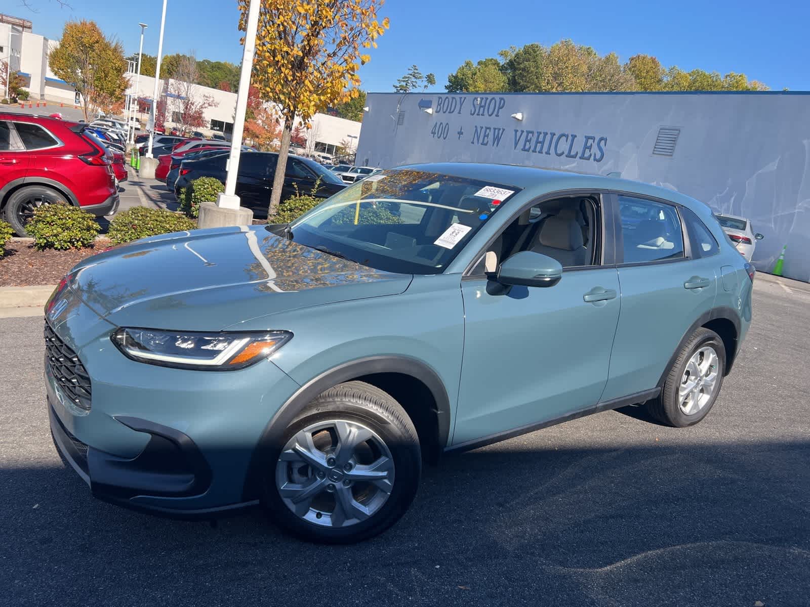 2025 Honda HR-V LX photo 4