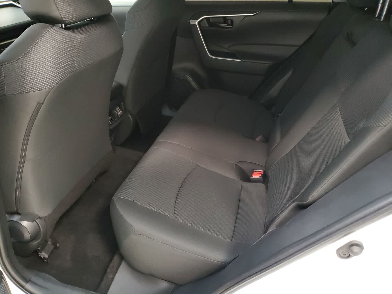 Thumbnail: 2025 Toyota RAV4 - 17