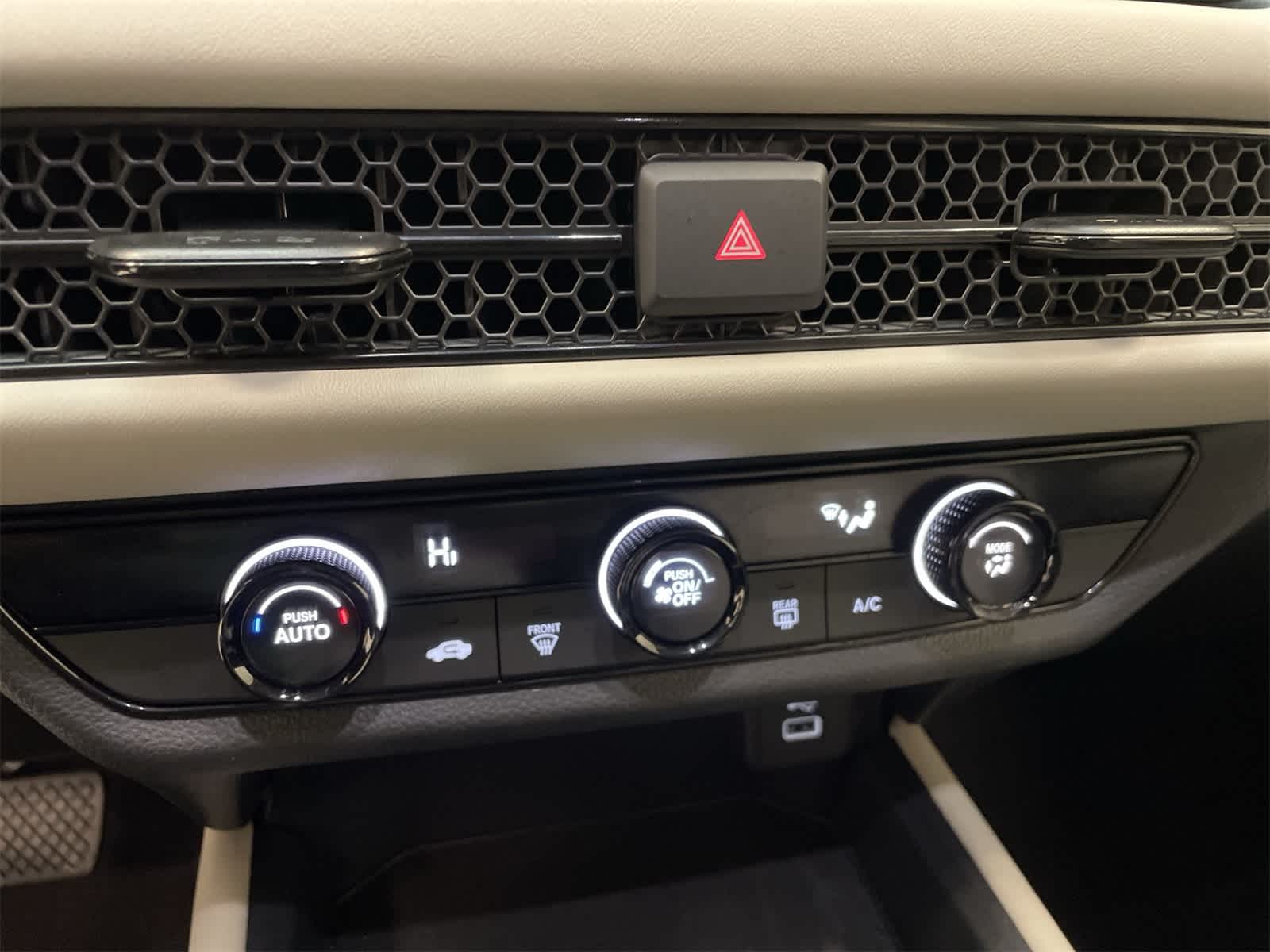 Thumbnail: 2025 Honda HR-V - 28