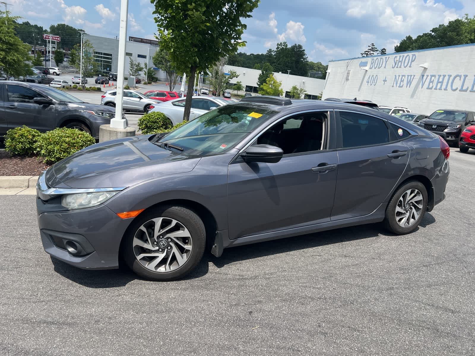 Thumbnail: 2016 Honda Civic - 5