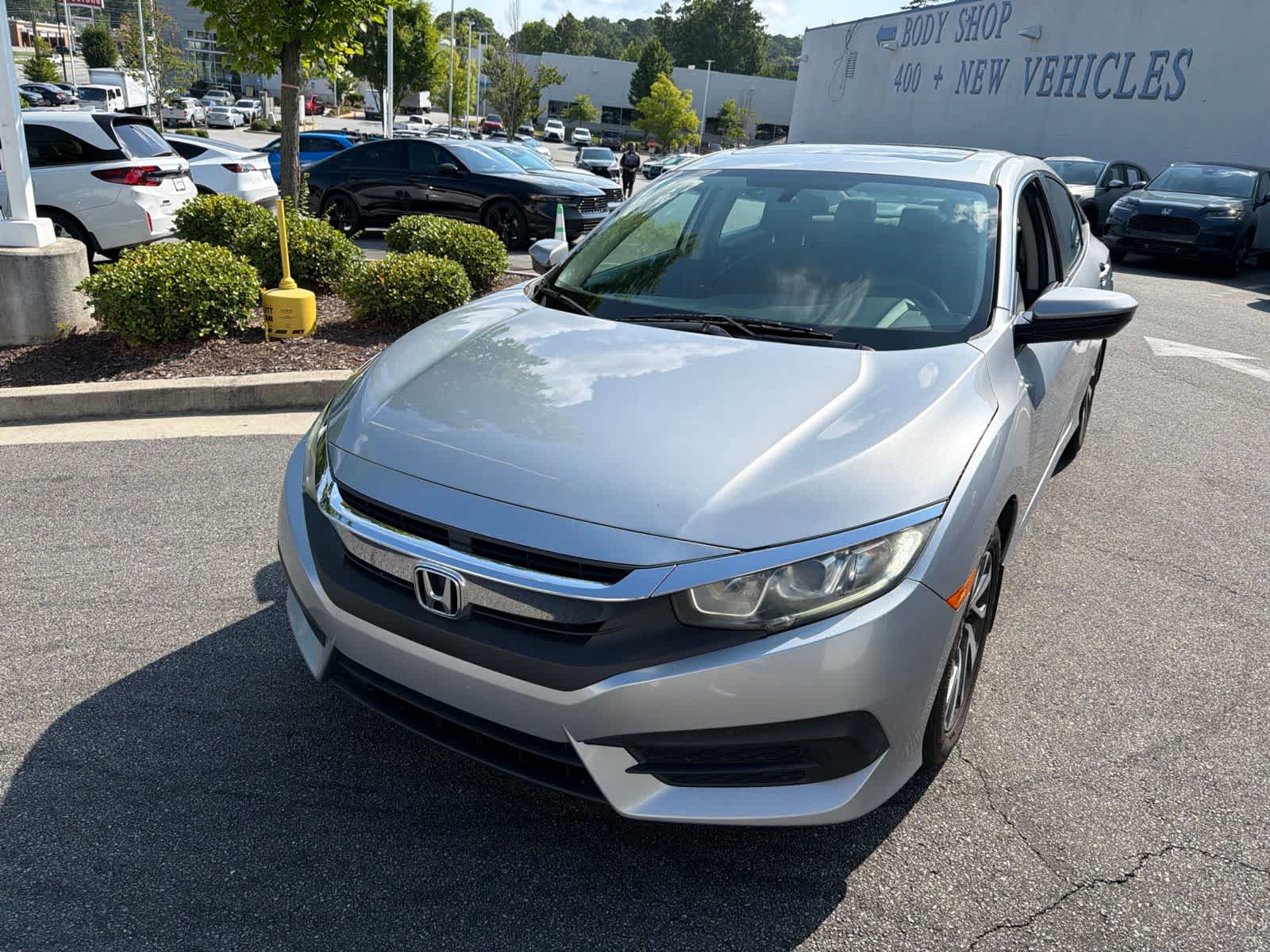Thumbnail: 2016 Honda Civic - 4