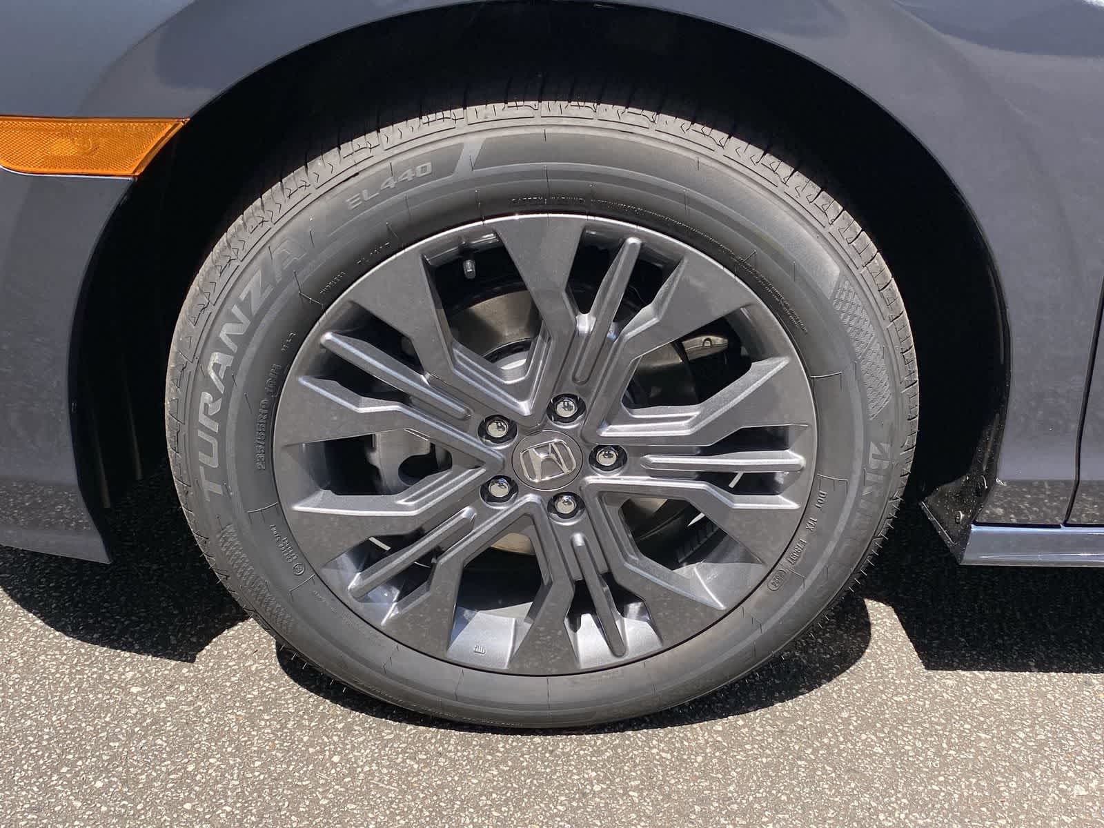 Thumbnail: 2026 Honda Odyssey - 7