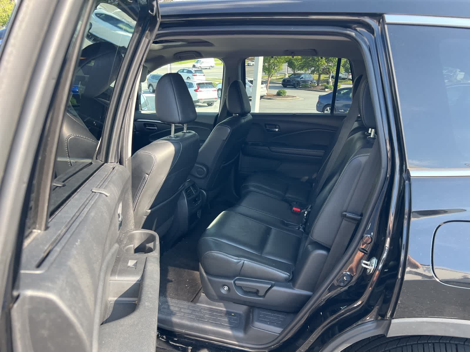 Thumbnail: 2020 Honda Pilot - 15