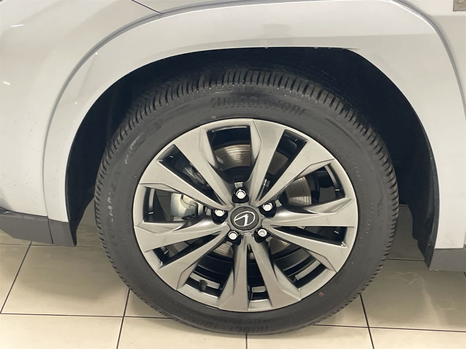 Thumbnail: 2025 Lexus UX - 23