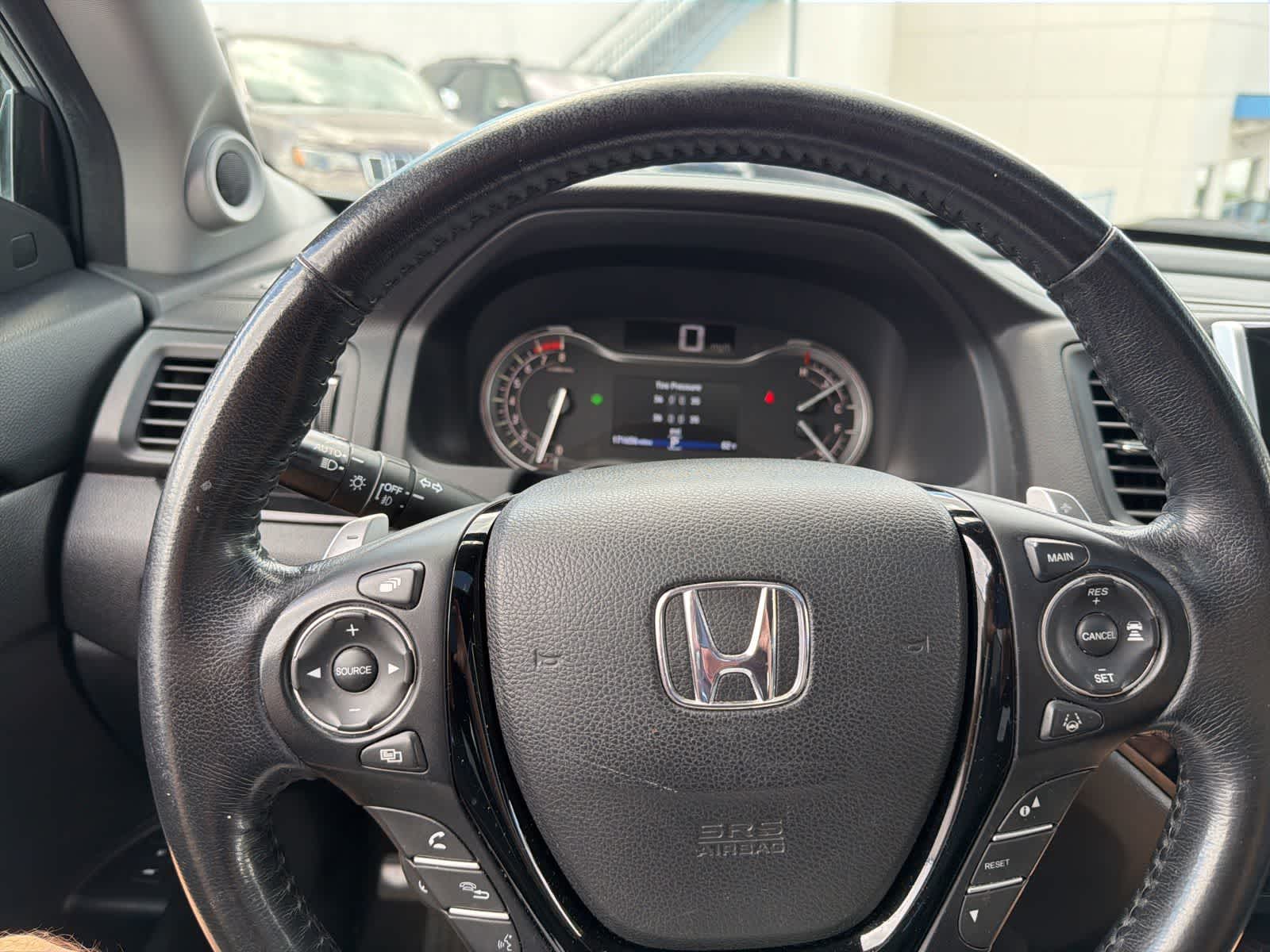 Thumbnail: 2016 Honda Pilot - 24