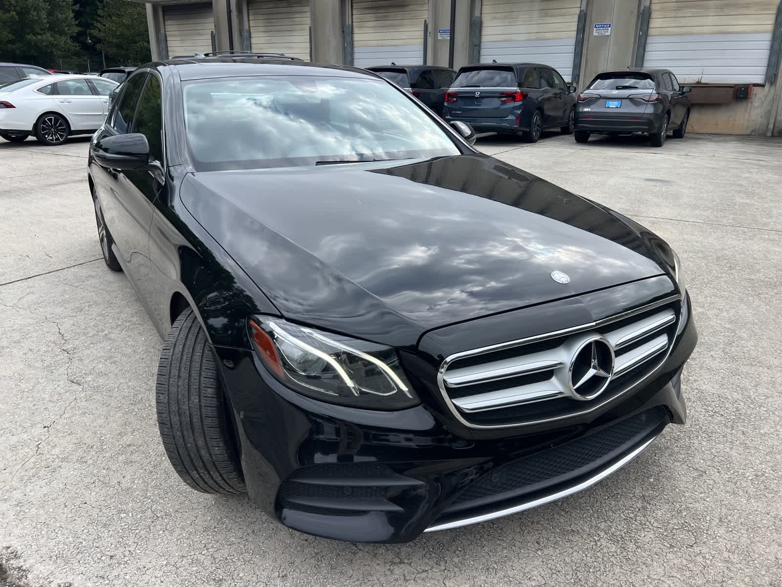 Thumbnail: 2017 Mercedes-Benz E-Class - 15