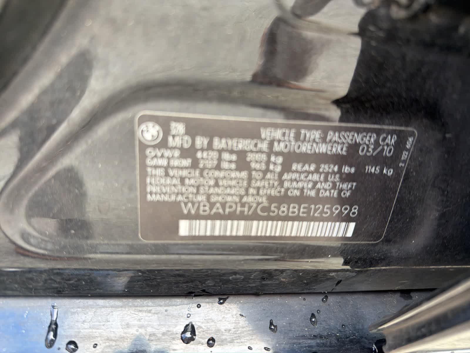 Thumbnail: 2011 BMW 3 Series - 18