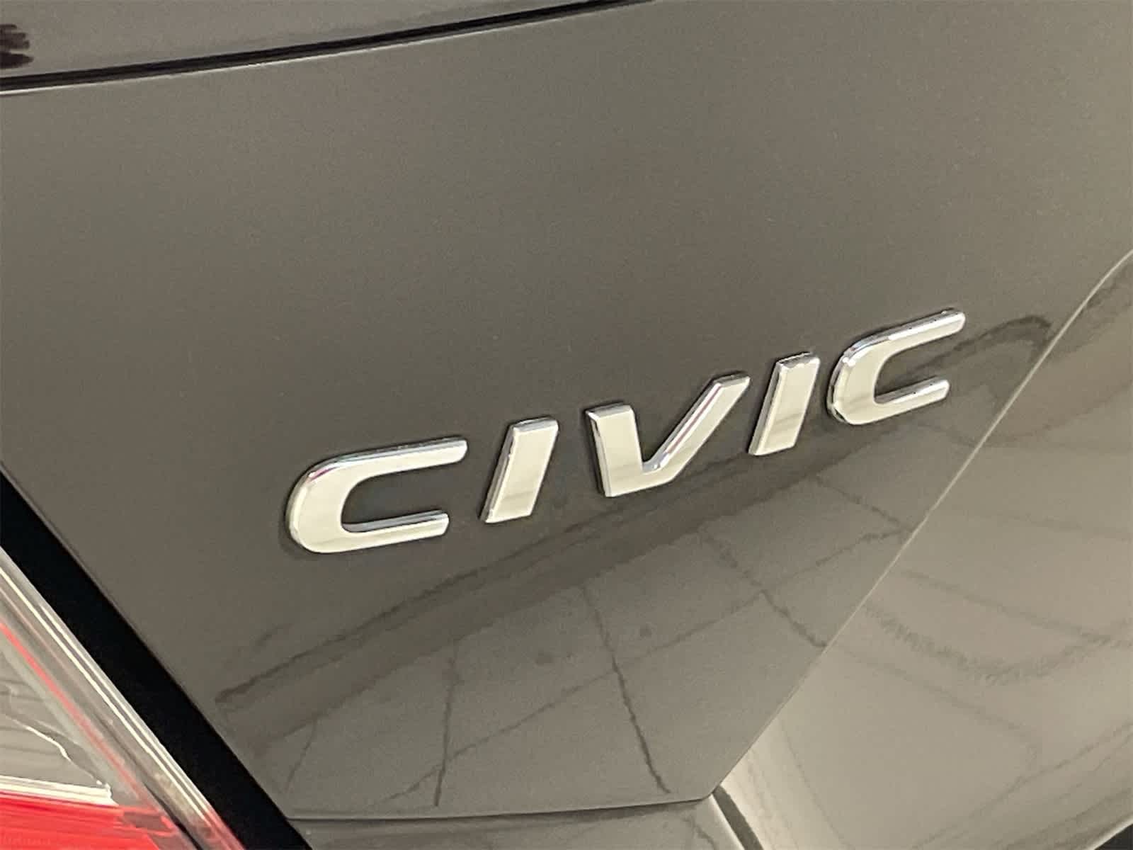 Thumbnail: 2018 Honda Civic - 18