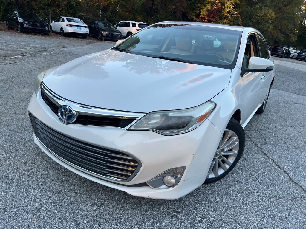 Used 2014 Toyota Avalon Hybrid Limited Sedan
