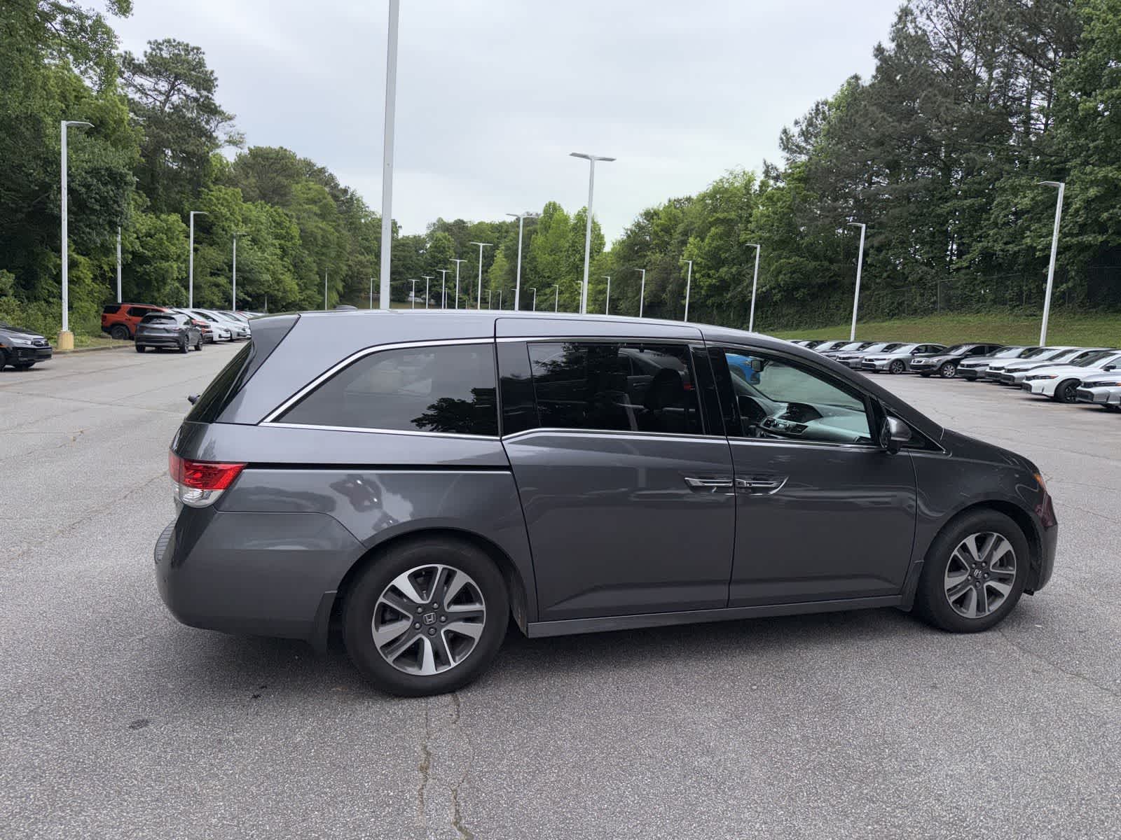 Thumbnail: 2017 Honda Odyssey - 11