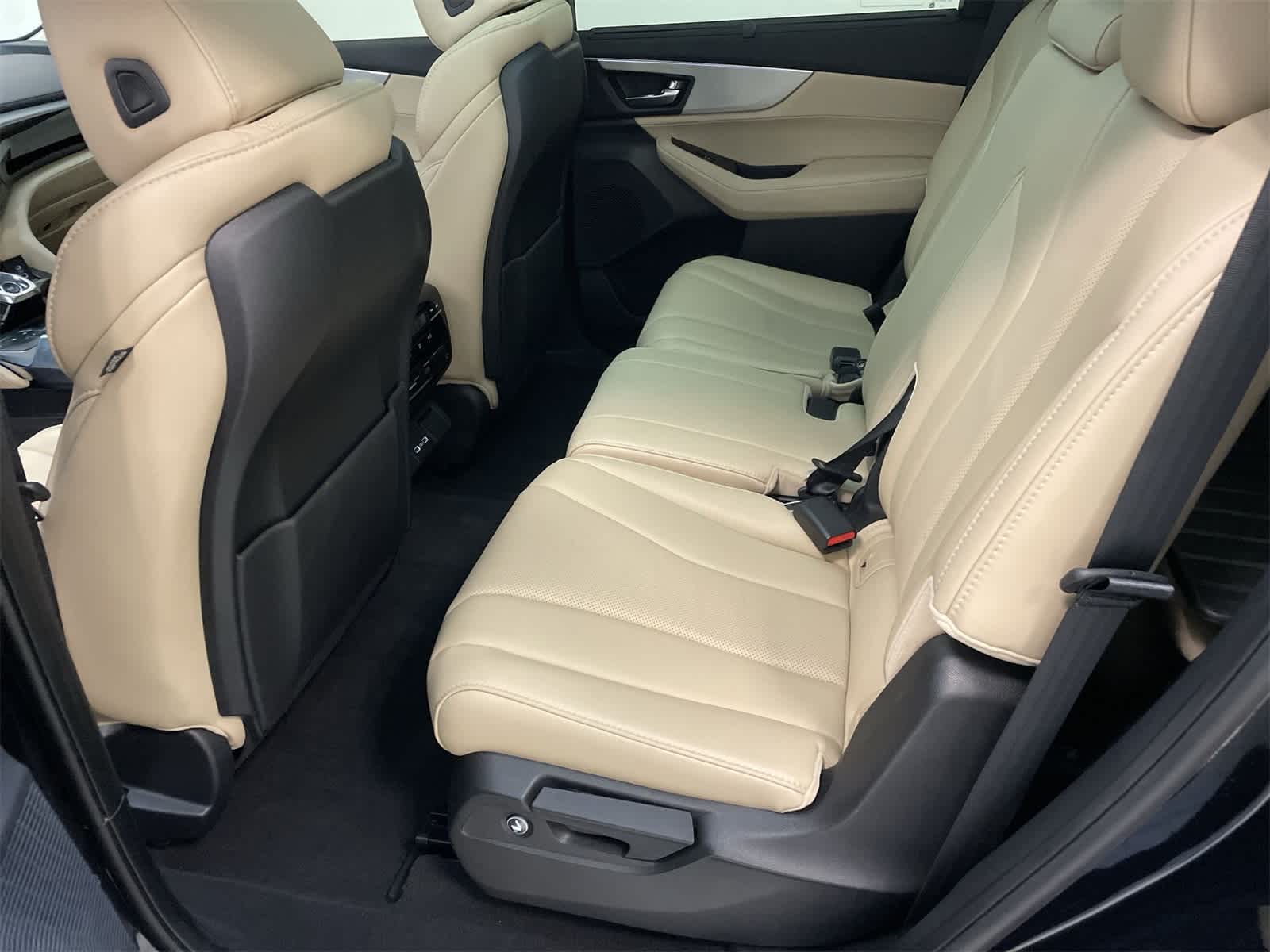 Thumbnail: 2024 Acura MDX - 22