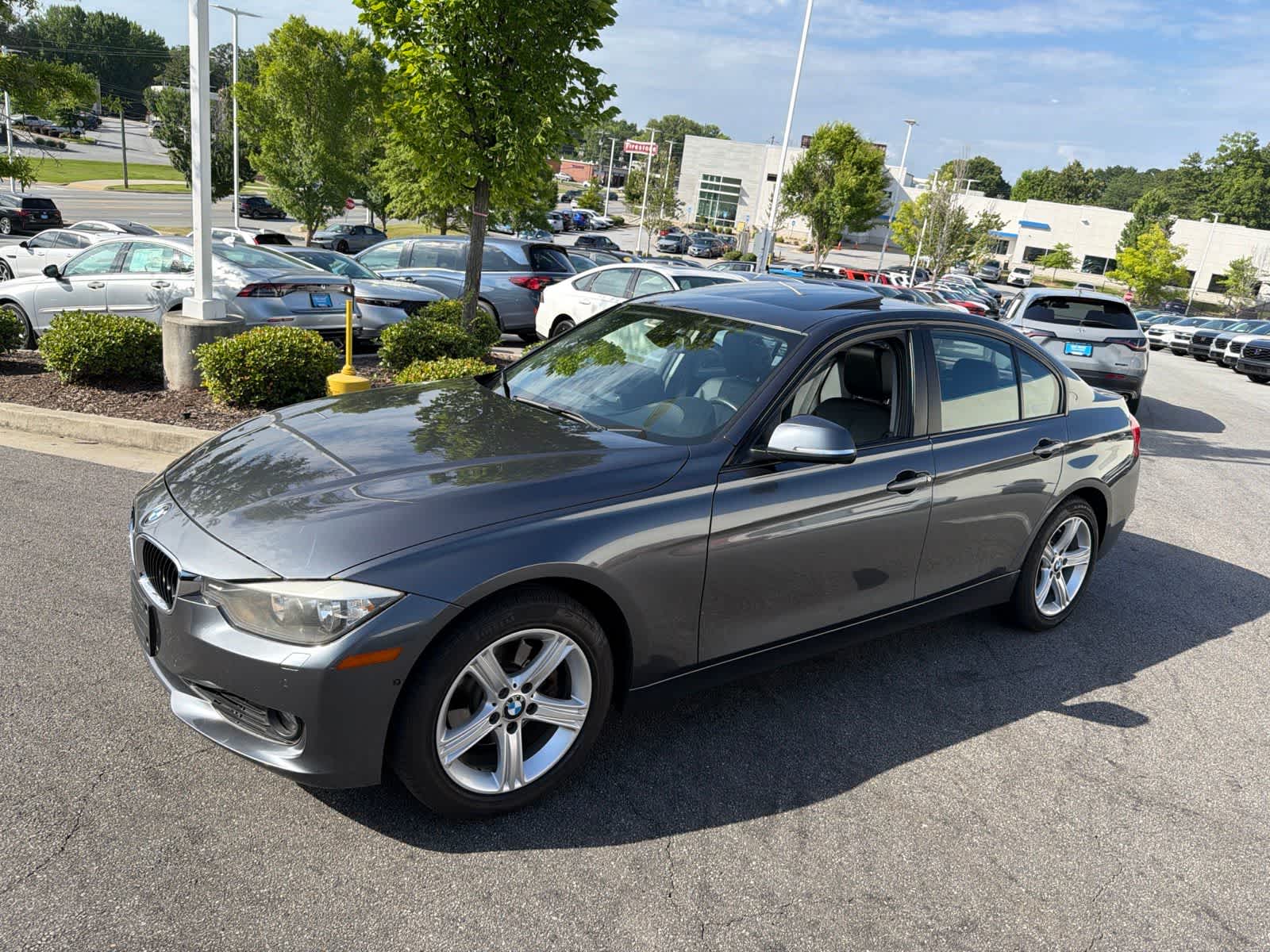 Thumbnail: 2013 BMW 3 Series - 5
