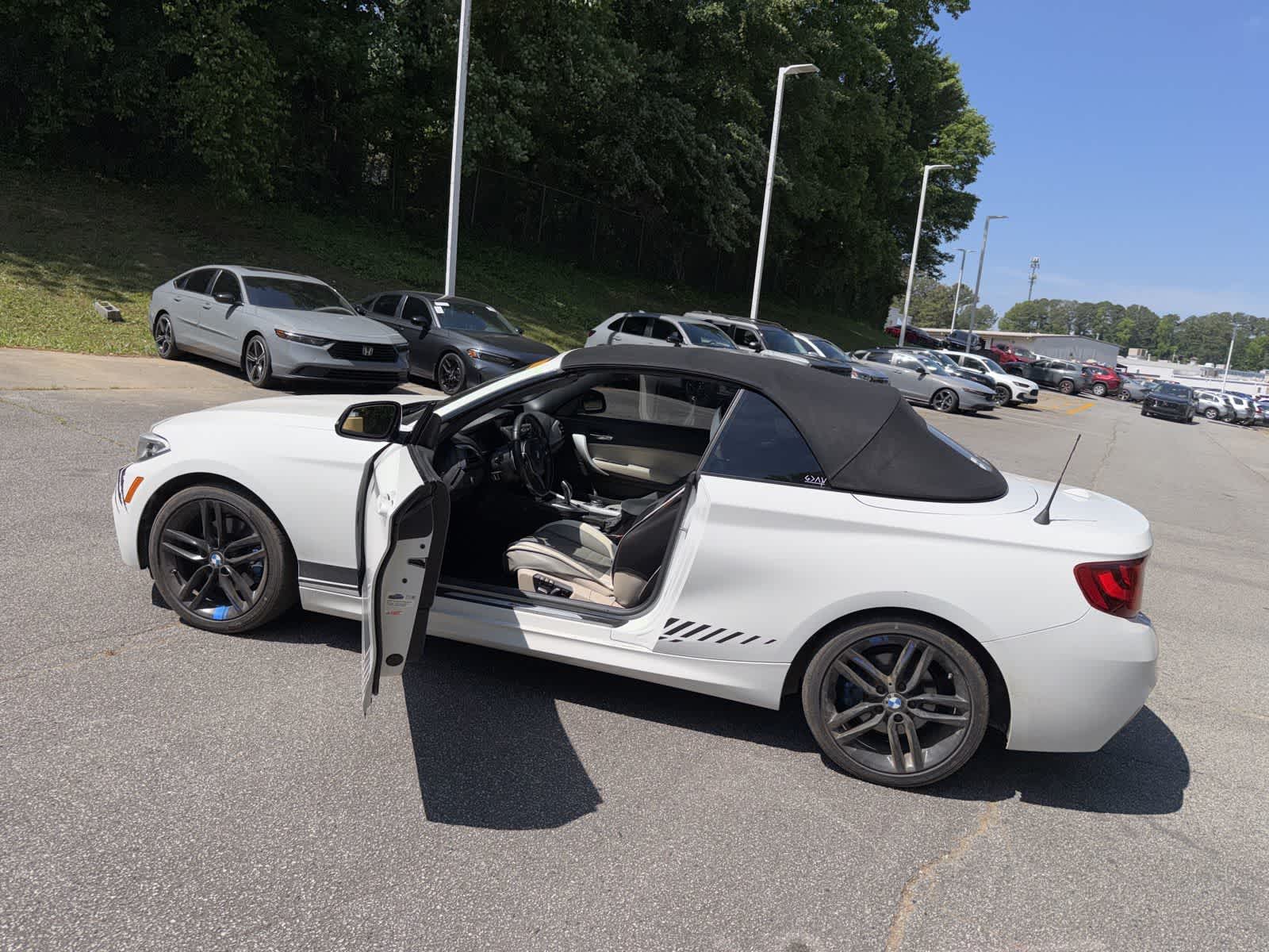 Thumbnail: 2016 BMW 2 Series - 17