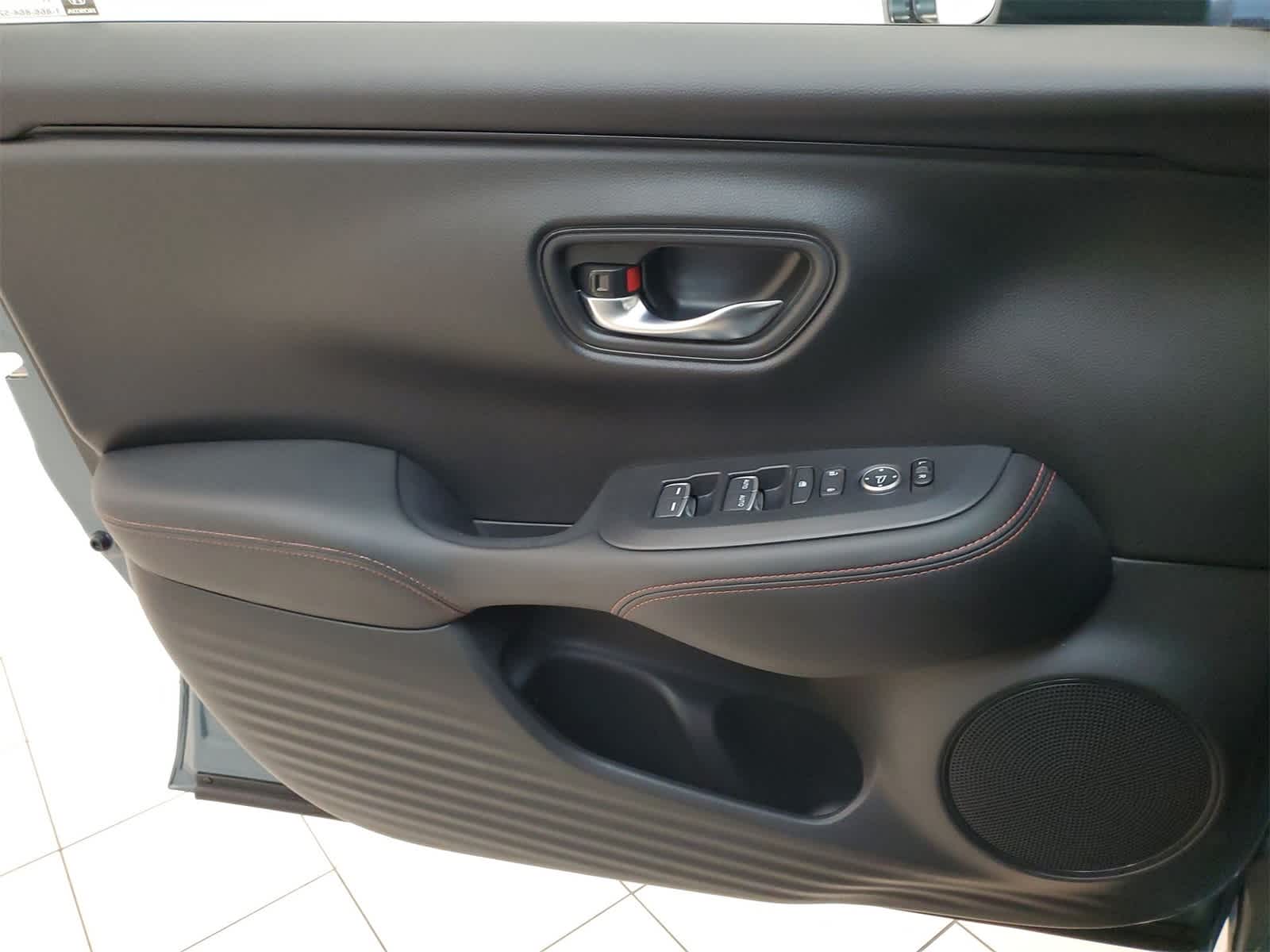 Thumbnail: 2025 Honda HR-V - 15