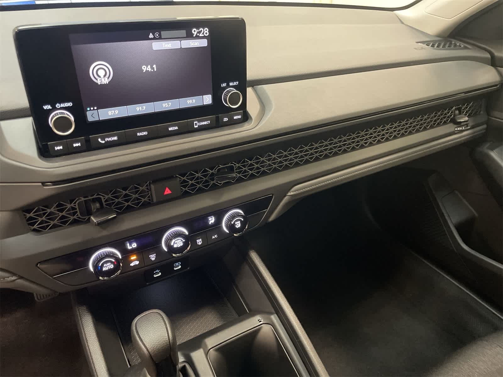 Thumbnail: 2025 Honda Accord - 27