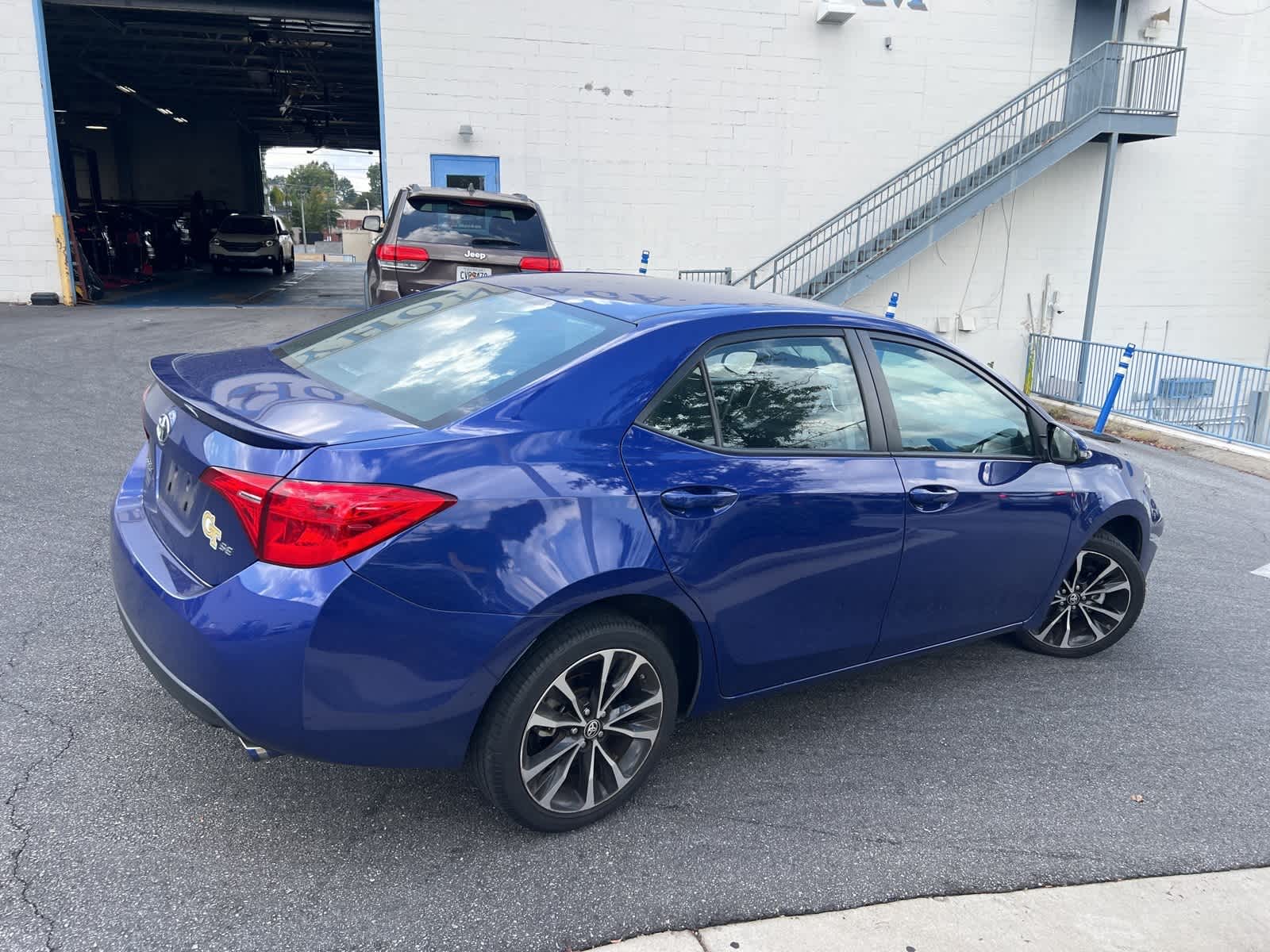 Thumbnail: 2018 Toyota Corolla - 11