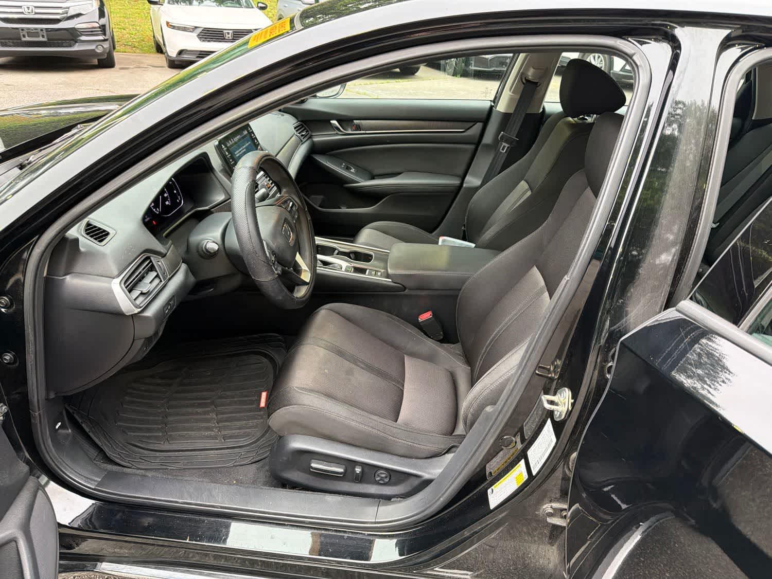 Thumbnail: 2019 Honda Accord - 15