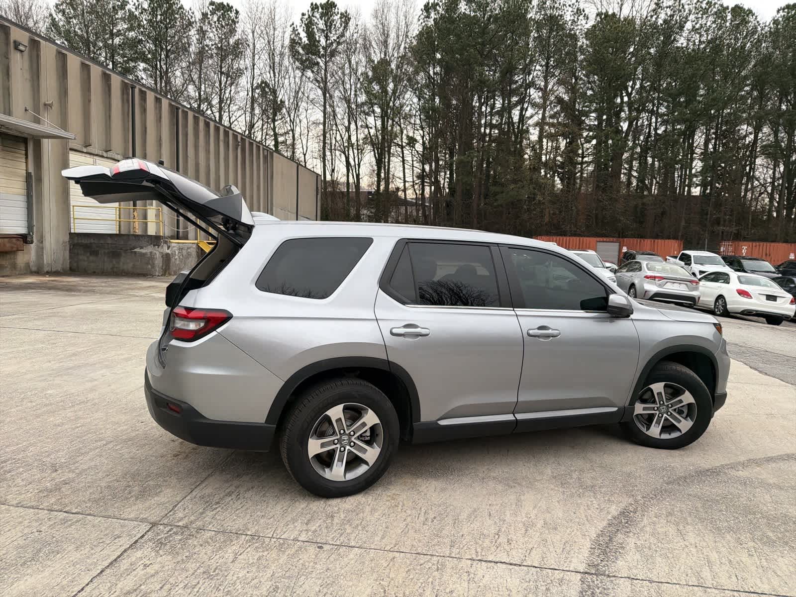 Thumbnail: 2025 Honda Pilot - 11