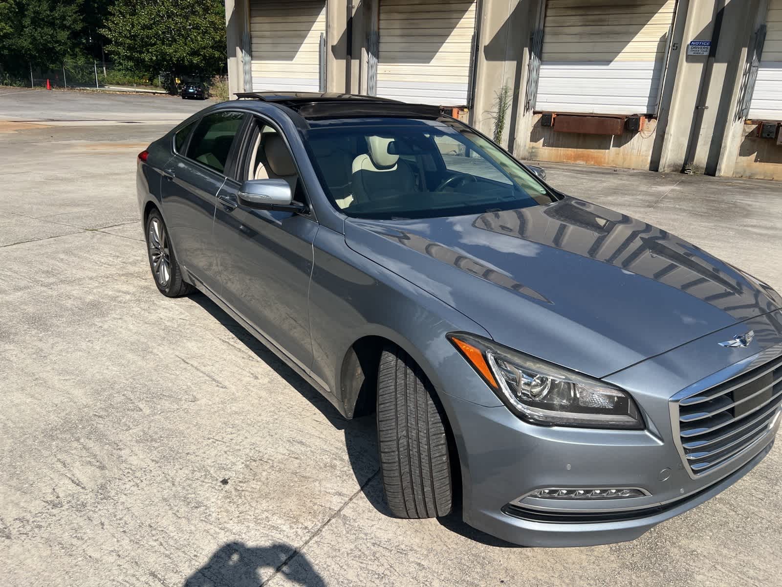 Thumbnail: 2017 Genesis G80 - 12