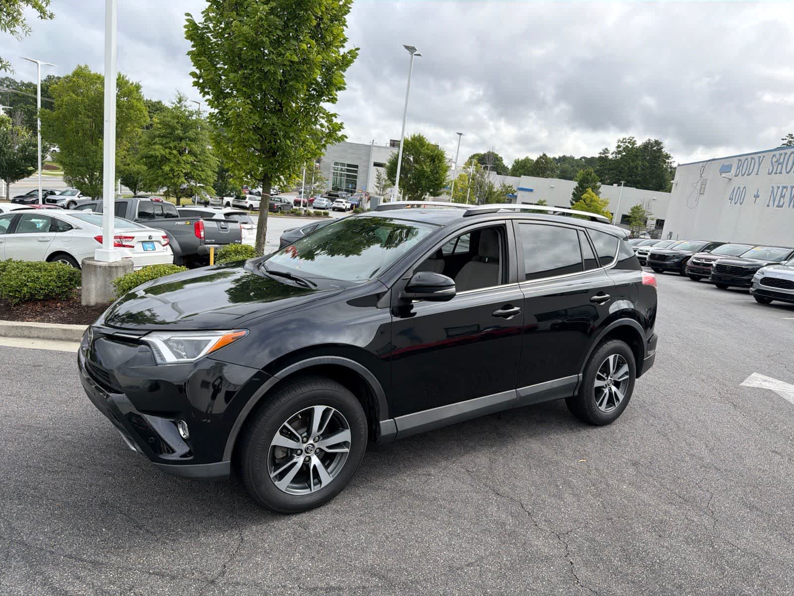 Thumbnail: 2018 Toyota RAV4 - 5
