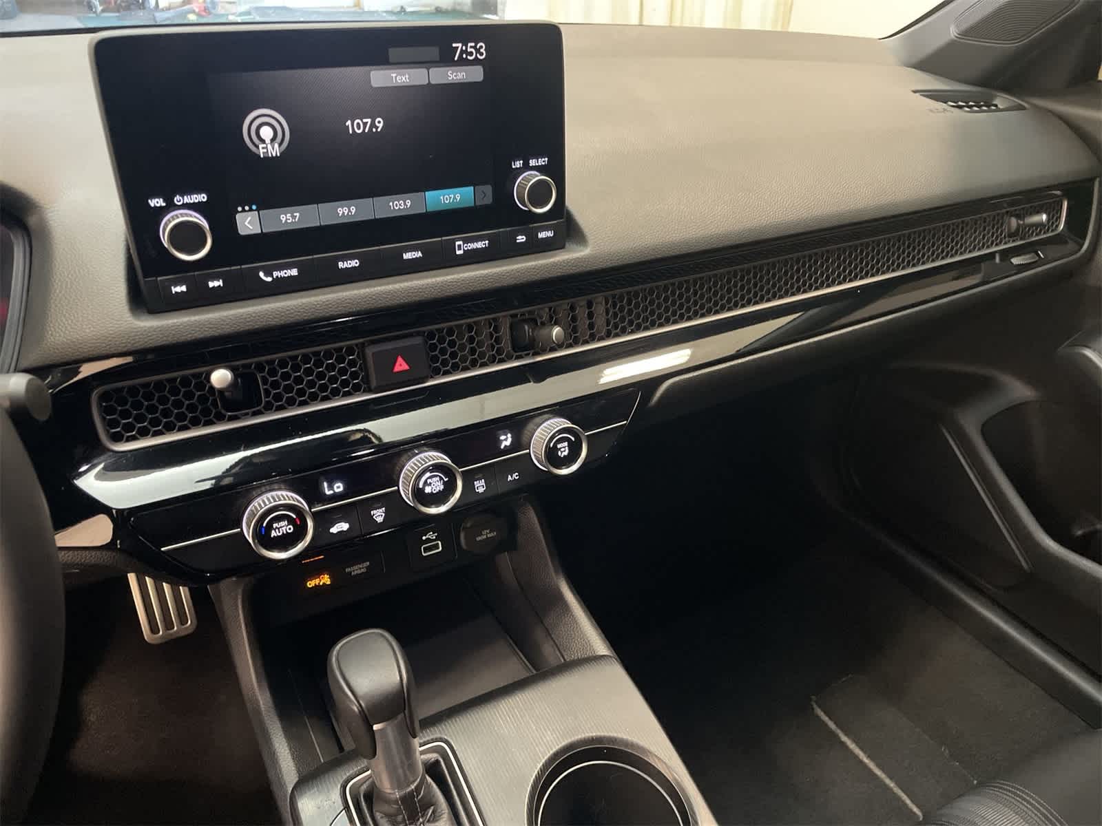 Thumbnail: 2023 Honda Civic - 27