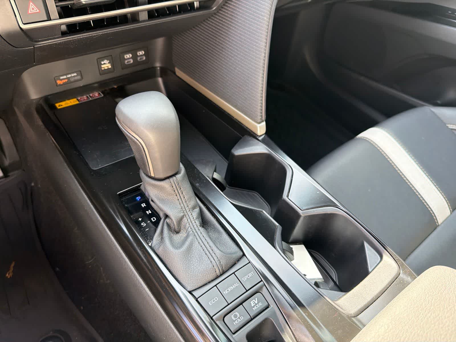Thumbnail: 2025 Toyota Camry - 24