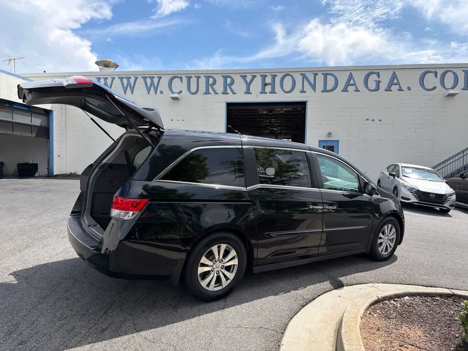 Thumbnail: 2016 Honda Odyssey - 11