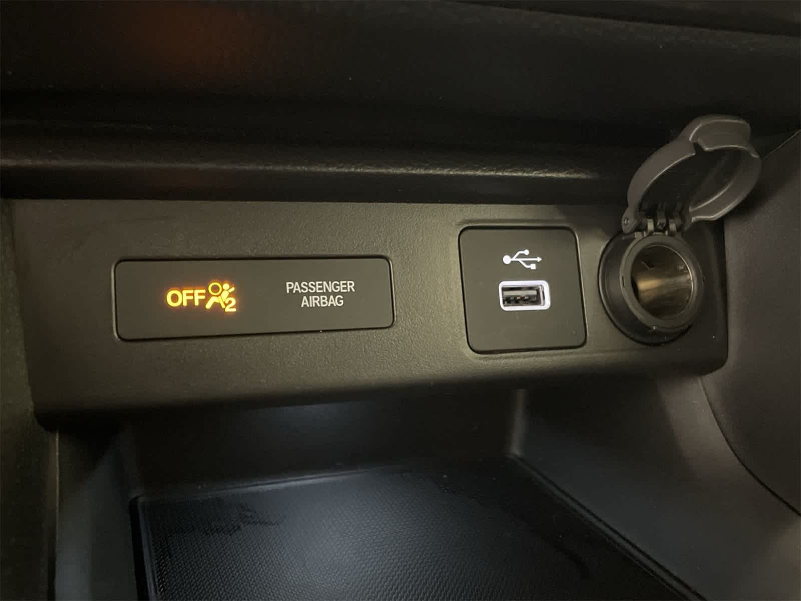 Thumbnail: 2024 Acura Integra - 8