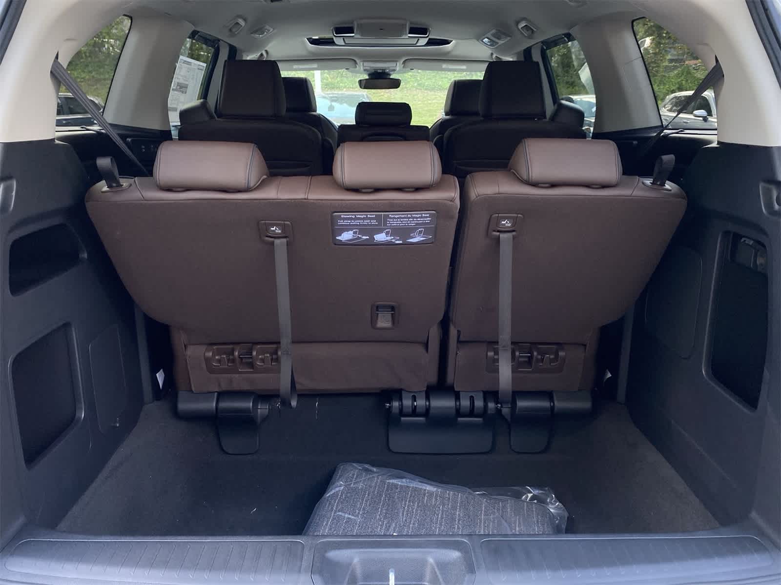 Thumbnail: 2026 Honda Odyssey - 9