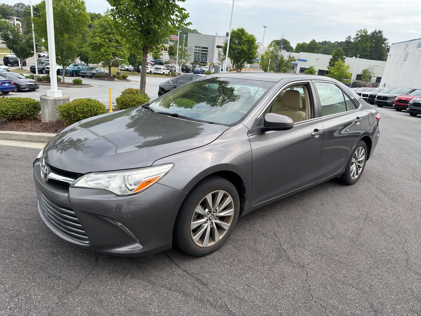 Thumbnail: 2015 Toyota Camry - 6