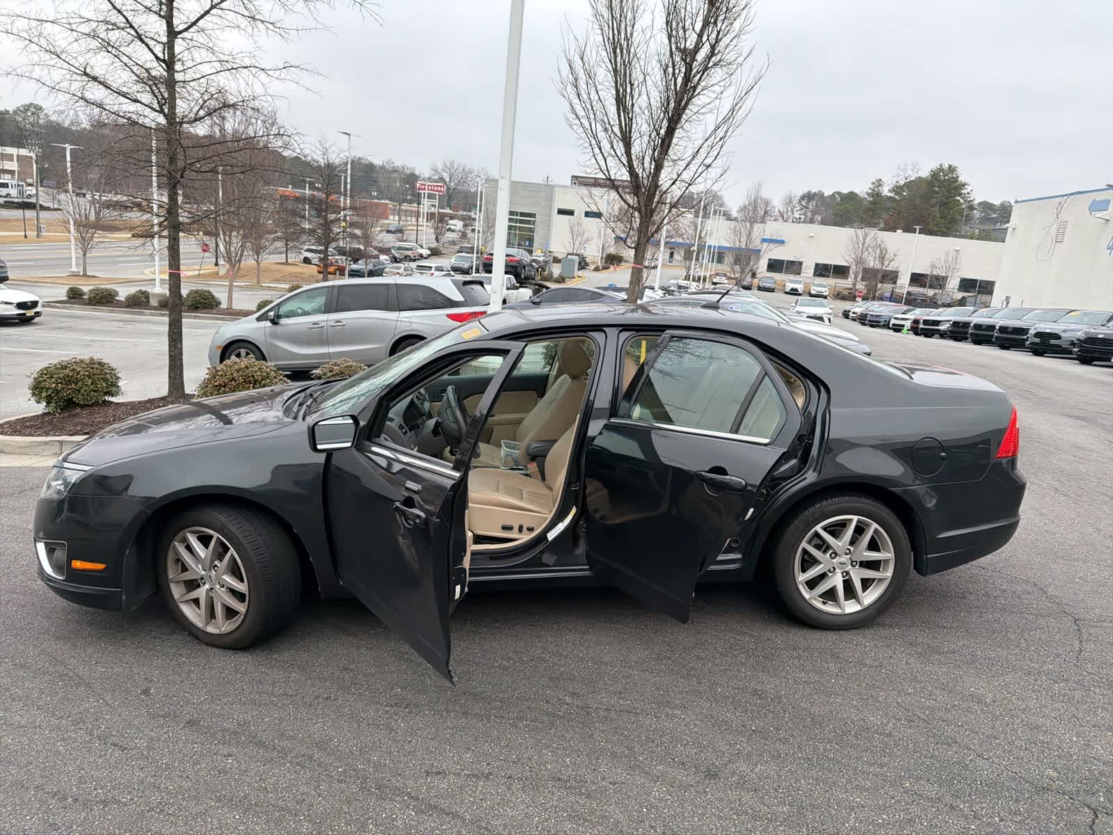 Thumbnail: 2012 Ford Fusion - 18