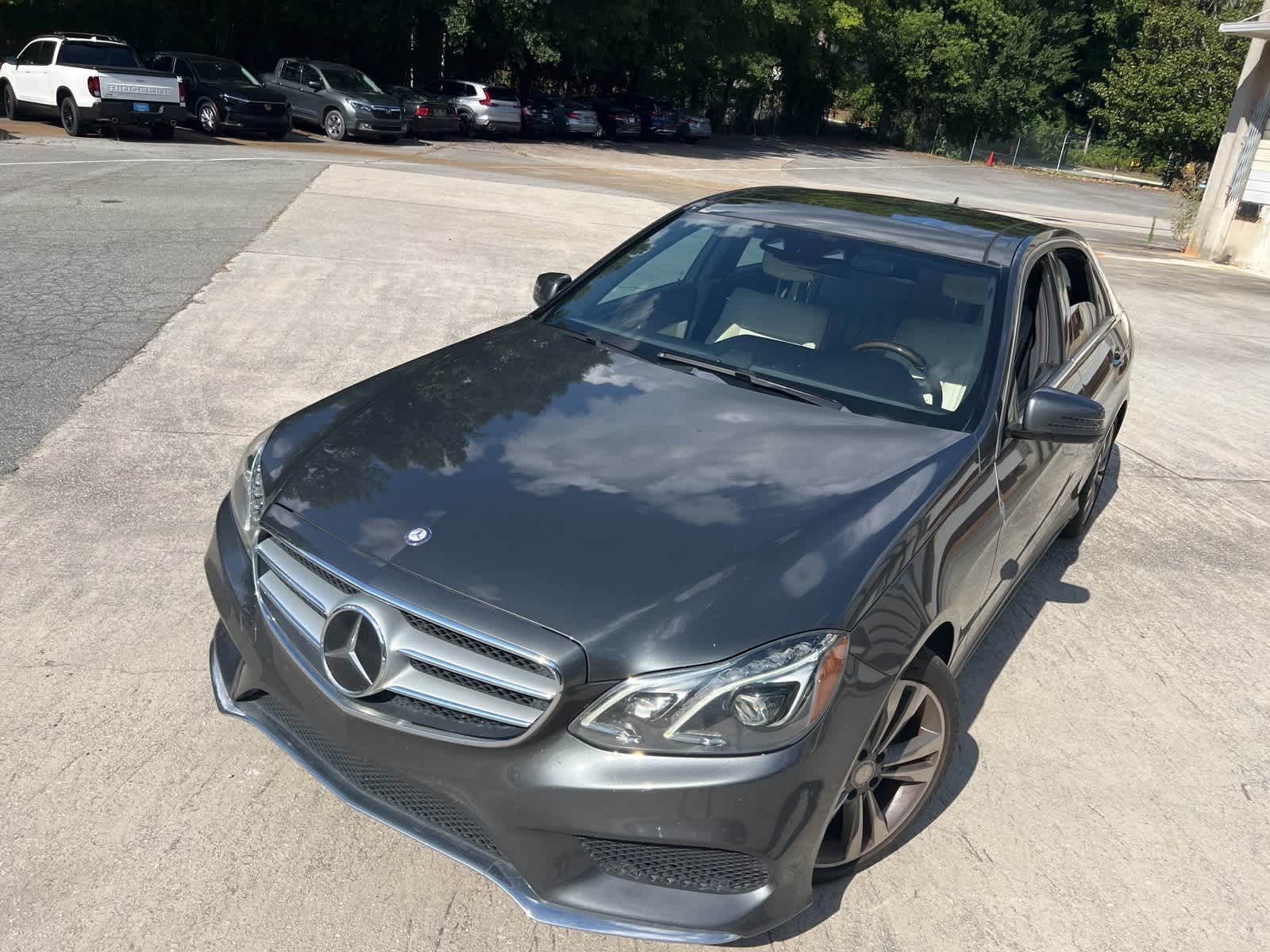 Thumbnail: 2016 Mercedes-Benz E-Class - 3