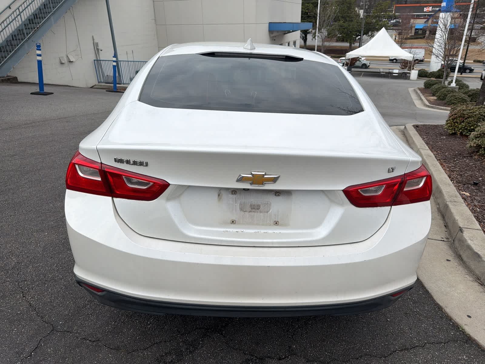 Thumbnail: 2016 Chevrolet Malibu - 9