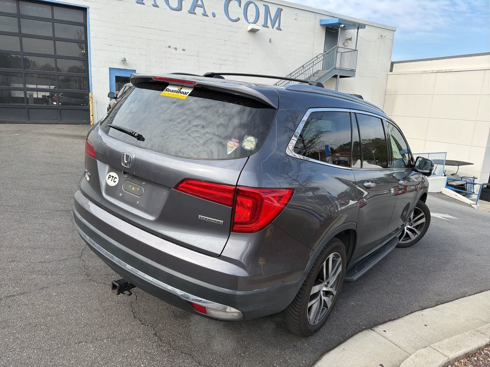 Thumbnail: 2016 Honda Pilot - 9