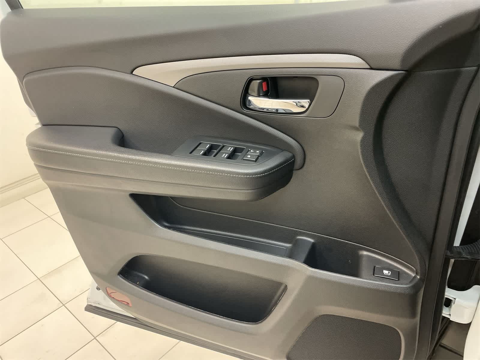 Thumbnail: 2023 Honda Ridgeline - 14