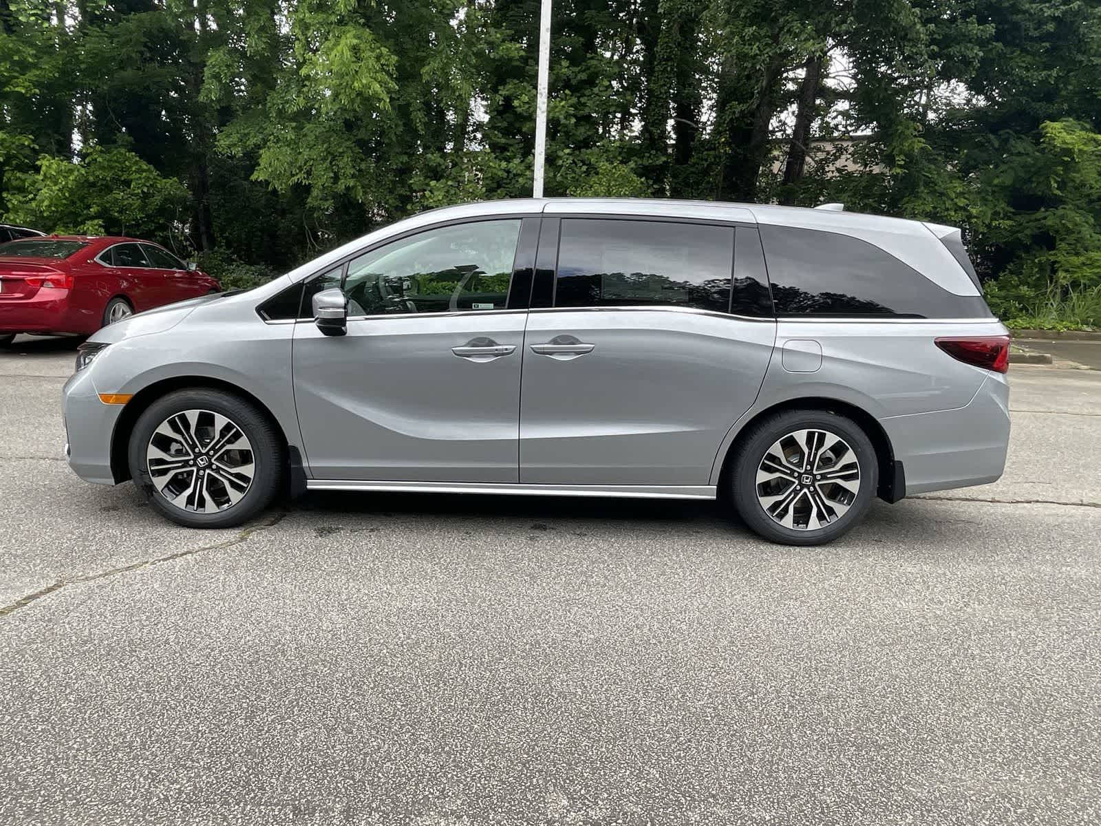 Thumbnail: 2026 Honda Odyssey - 2