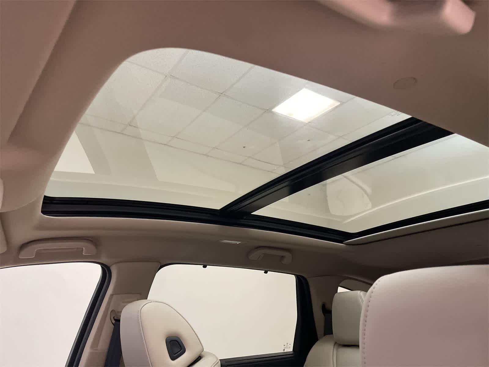 Thumbnail: 2024 Acura MDX - 3