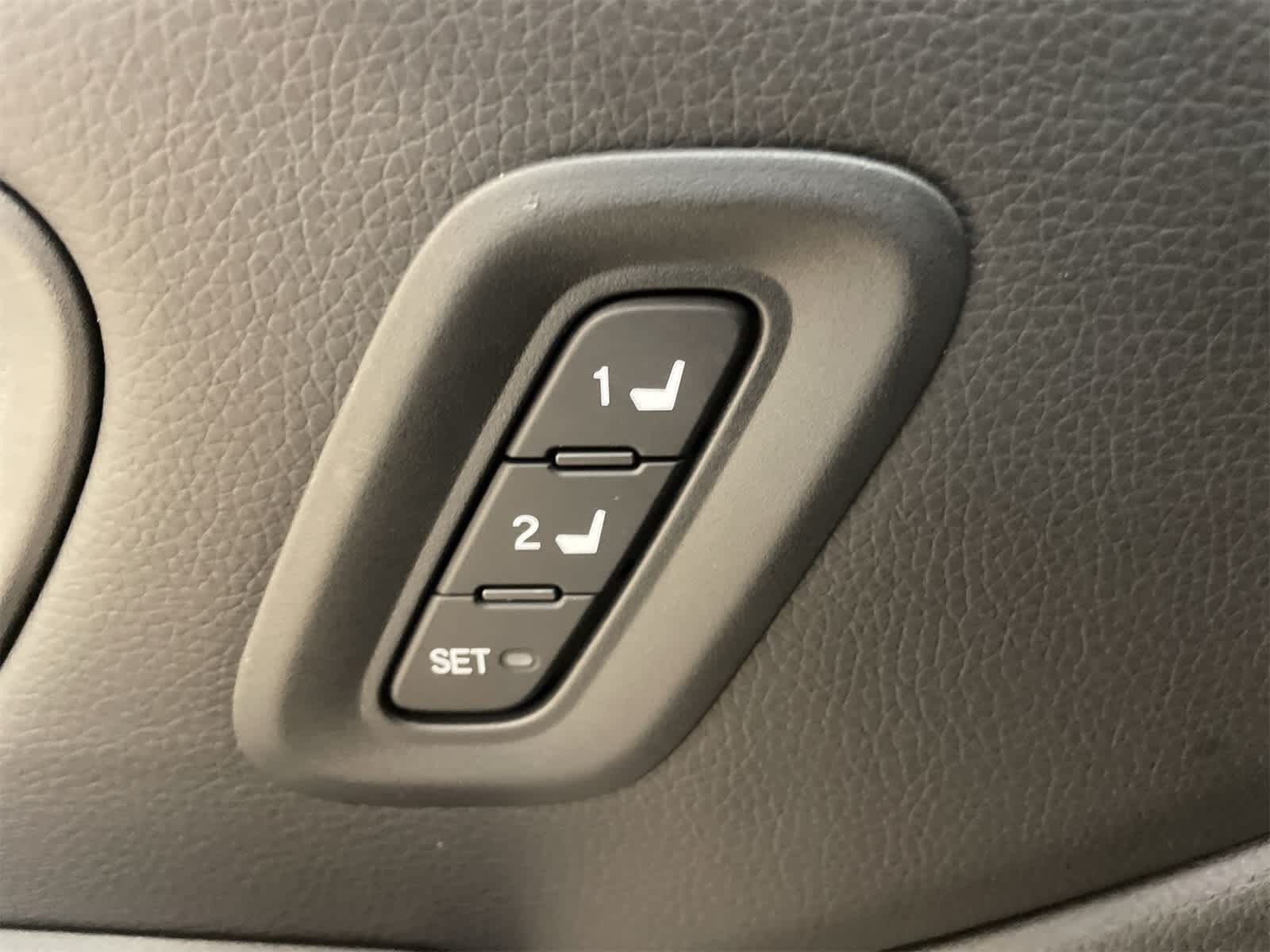 Thumbnail: 2025 Honda Pilot - 19