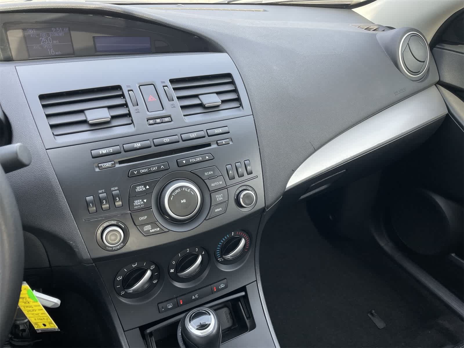 Thumbnail: 2012 Mazda Mazda3 - 24