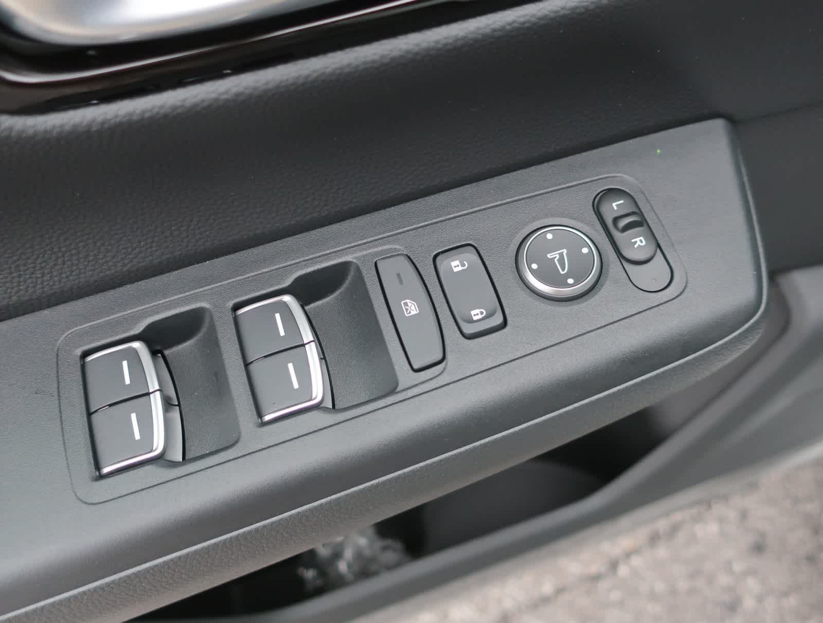 2025 Honda CR-V Sport Touring 10