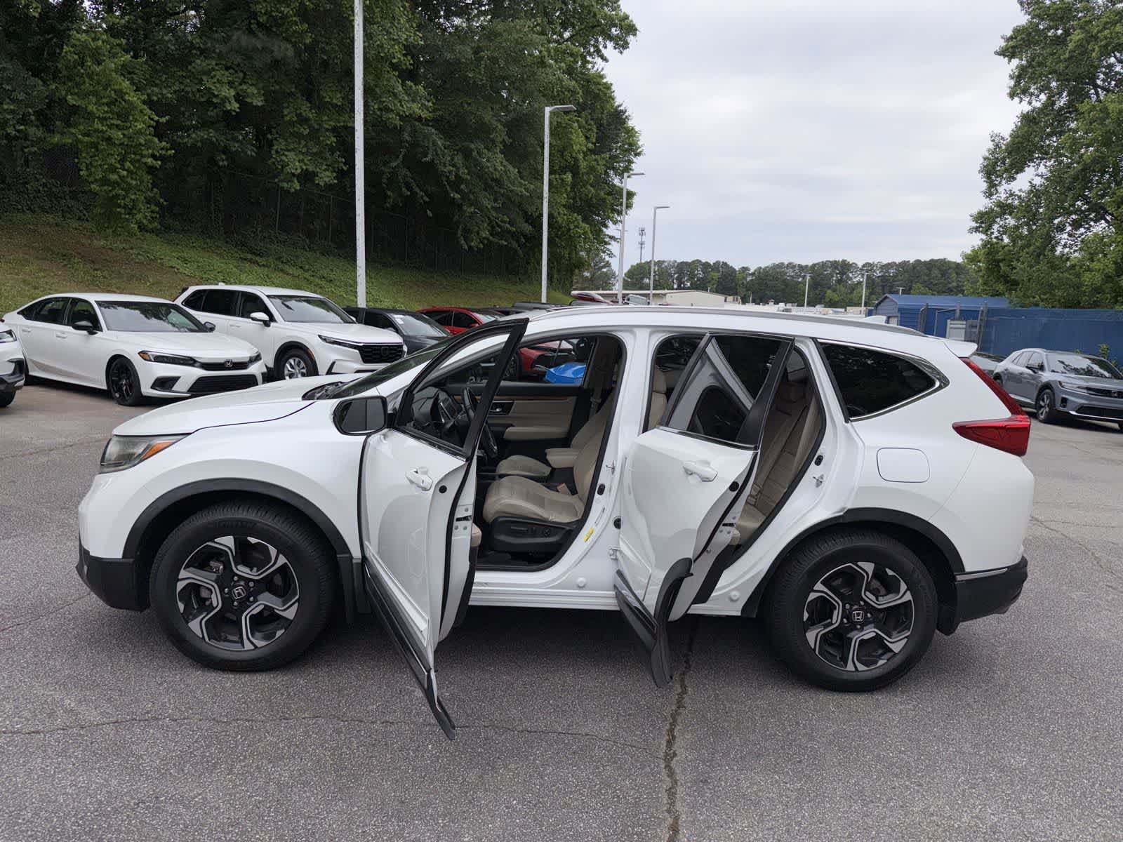 Thumbnail: 2019 Honda CR-V - 17