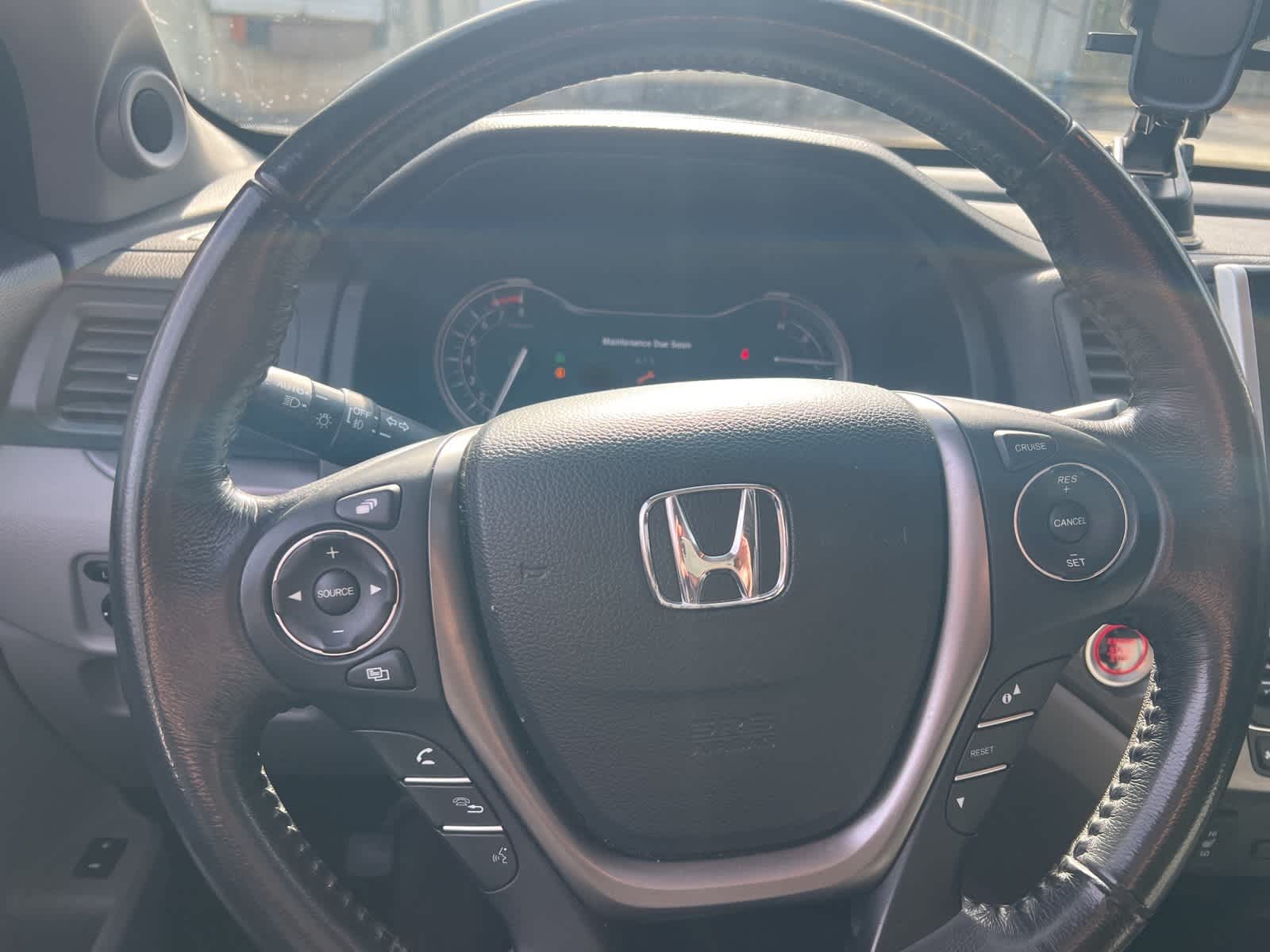 Thumbnail: 2018 Honda Pilot - 21