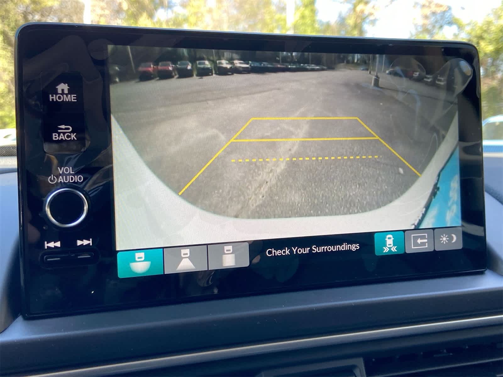 Thumbnail: 2025 Honda Pilot - 16