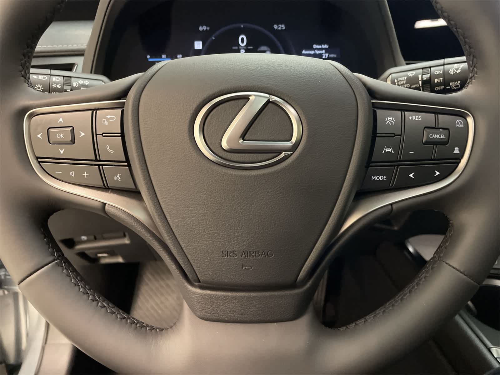 Thumbnail: 2025 Lexus UX - 11