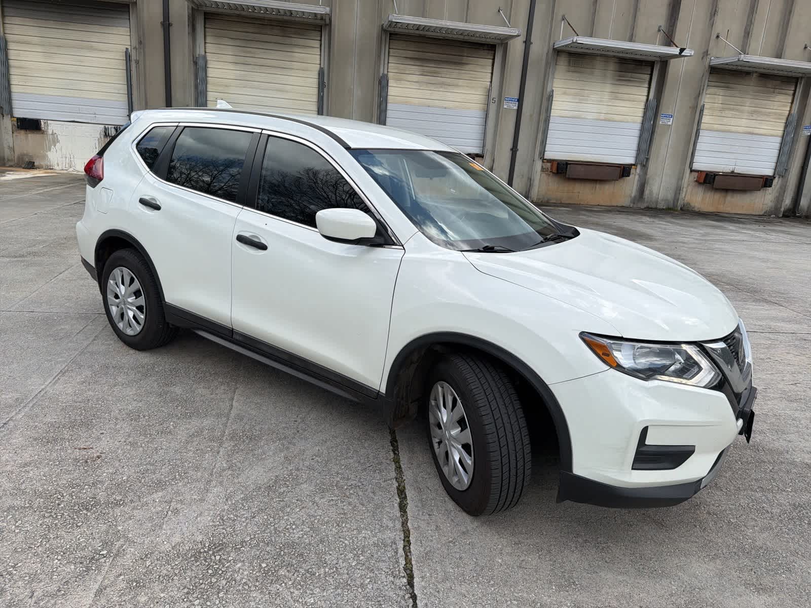 Thumbnail: 2018 Nissan Rogue - 12