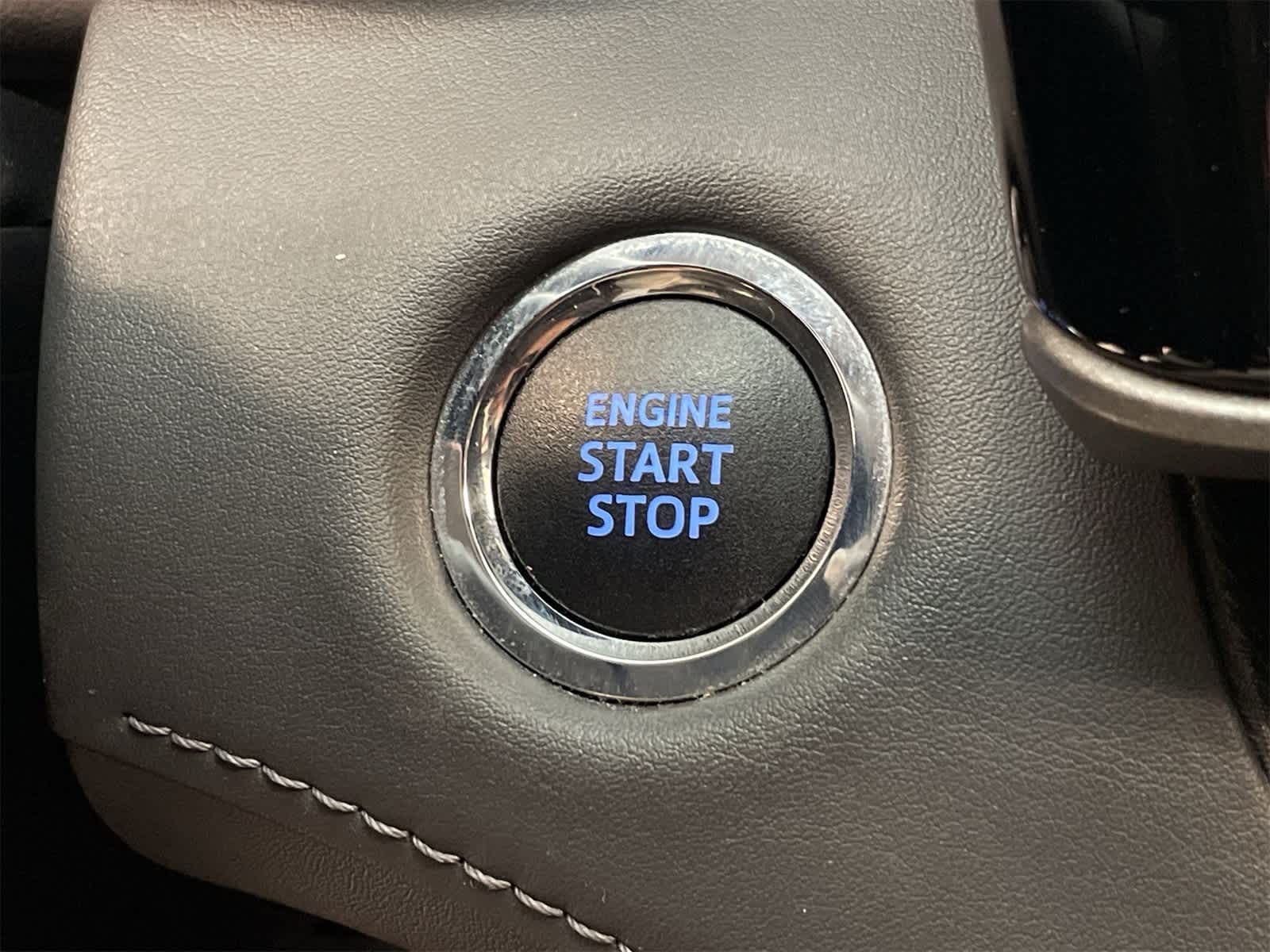 Thumbnail: 2022 Toyota Highlander - 5