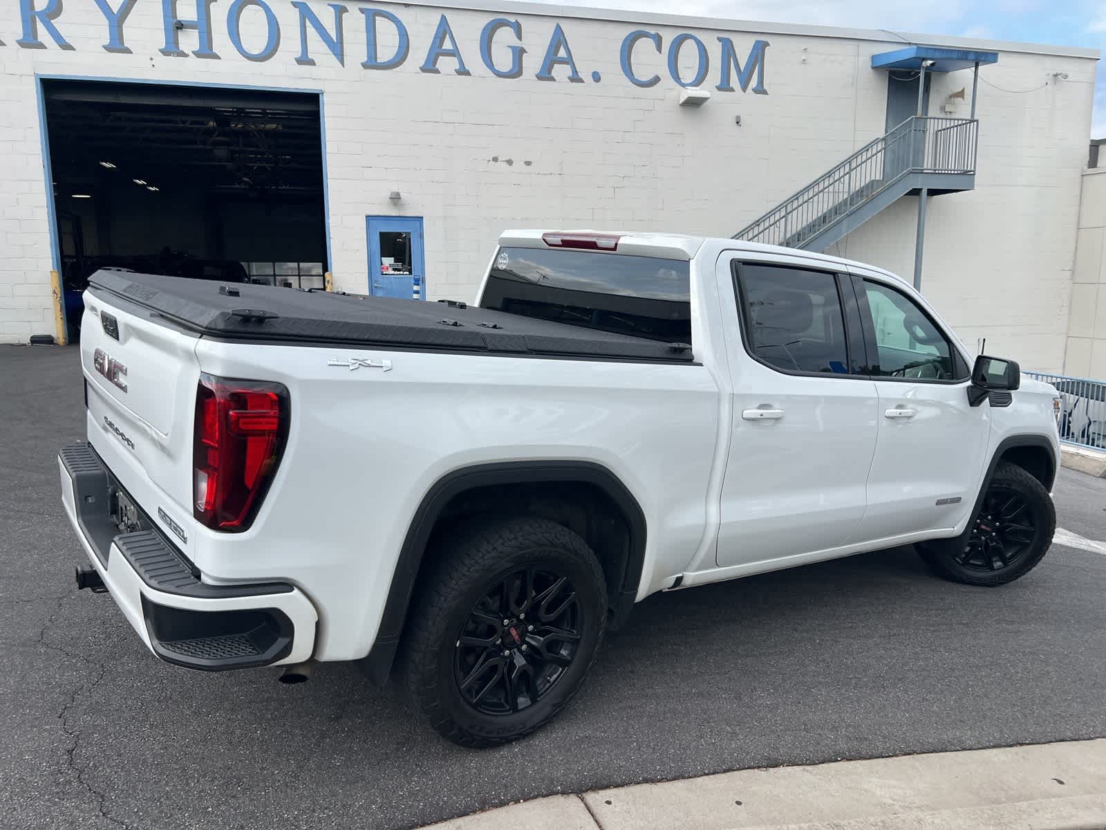 Thumbnail: 2022 GMC Sierra 1500 - 11