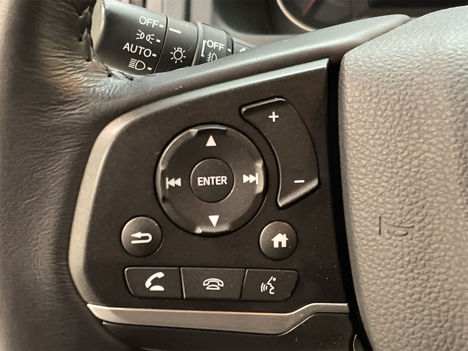 Thumbnail: 2019 Honda Pilot - 12