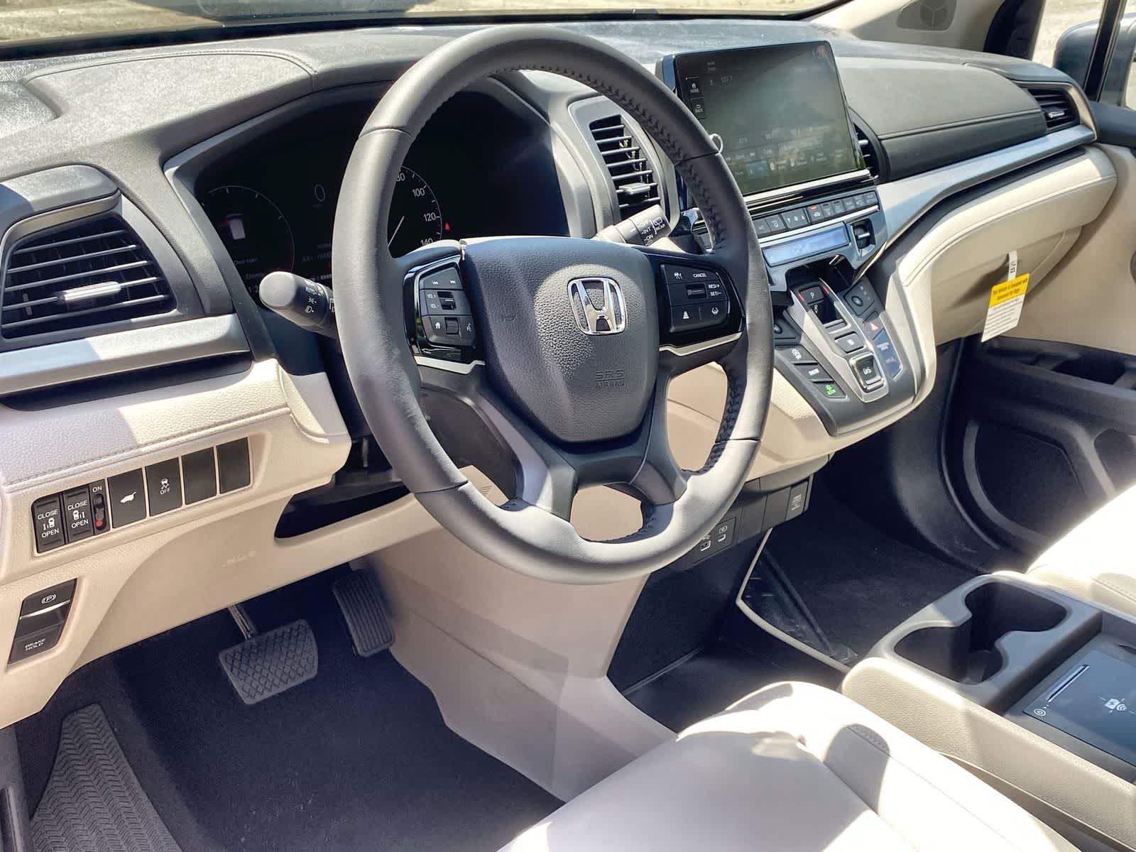 Thumbnail: 2026 Honda Odyssey - 9